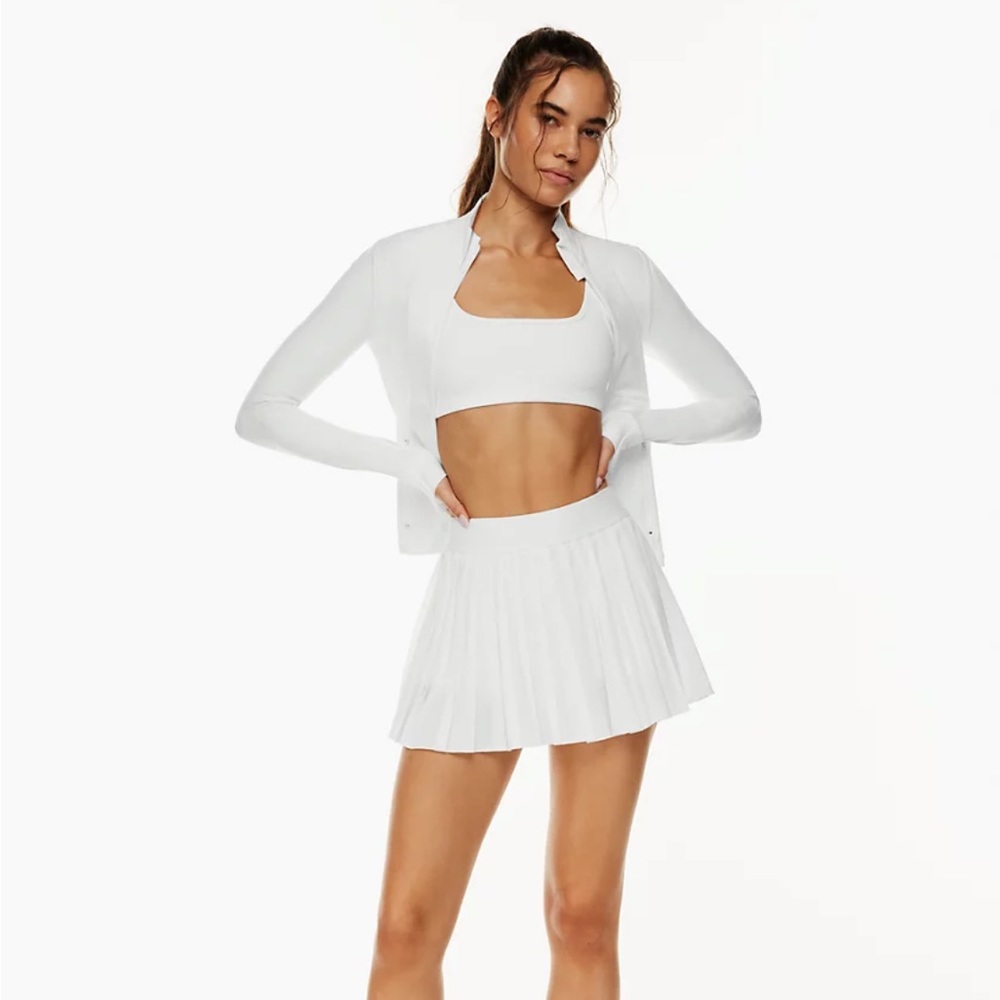 BNWT TnaMOVE™ Tennis Micro Pleated Skirt Aritzia